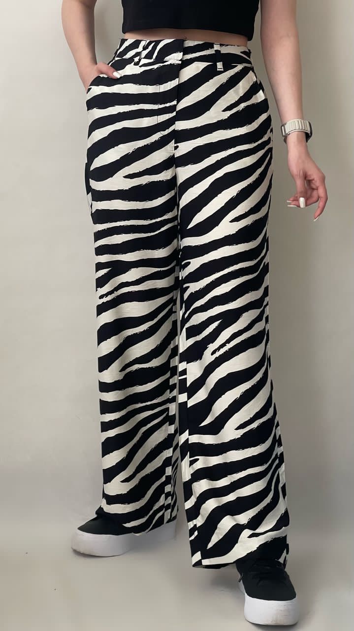 شلوار پارچه ای اسمارا زبرا